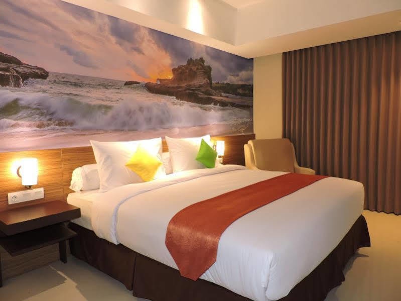 Ascent Premiere Hotel And Convention Malang Exterior photo